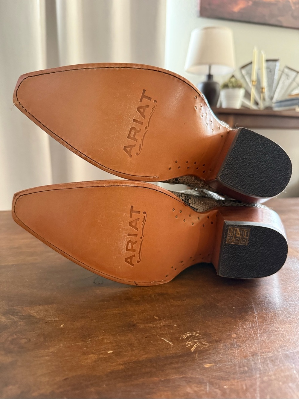 Ariat Dixon booties - Picture 3 of 3